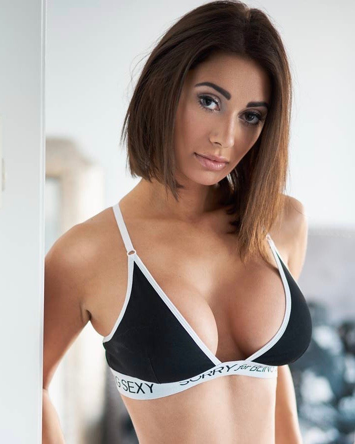 Signature Black Bra